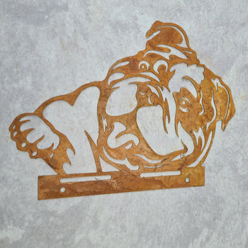 Dier van metaal - Amerikaanse Bulldog om de hoek kijkend